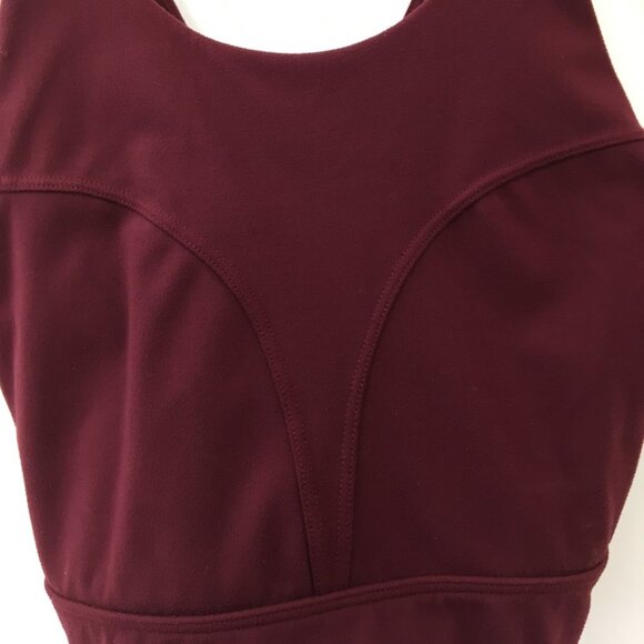 Alphalete Burgundy Compression Sports Bra Size Small GREAT Condition - Picture 2 of 5